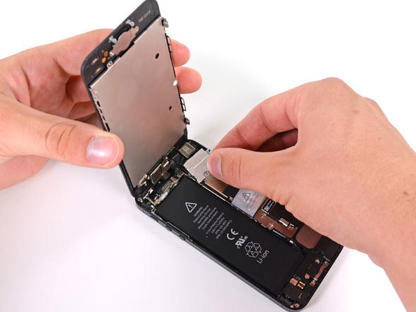 ifixit-iphone-5-battery-replacement