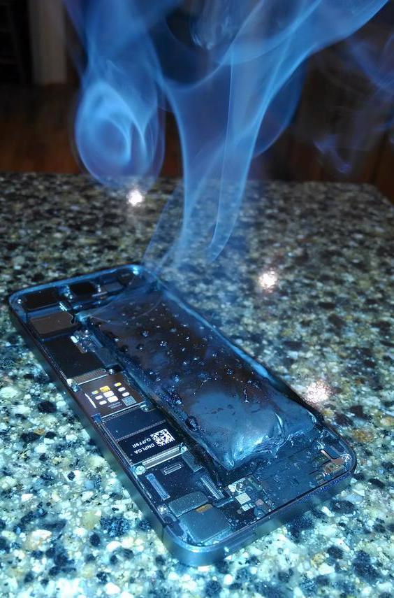 burning-iphone-5s