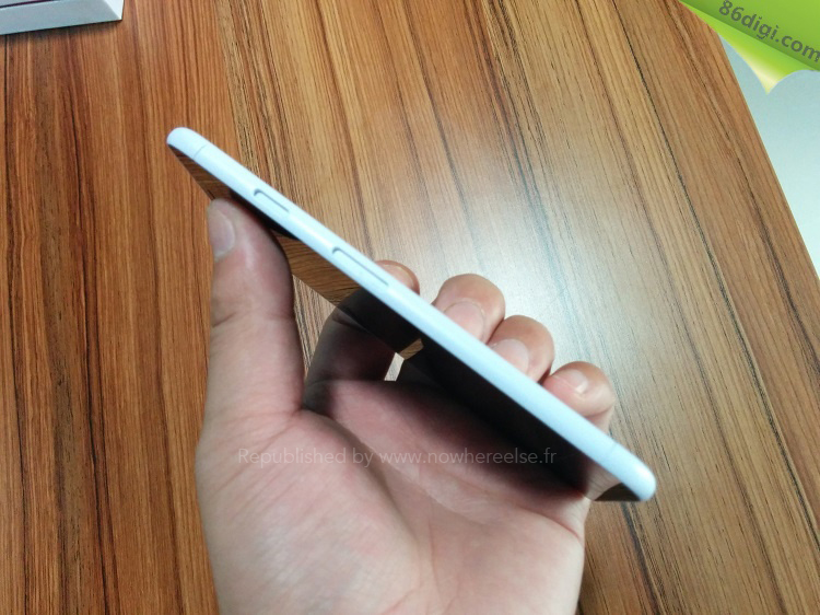 iPhone 6 physical mockup - Volume buttons