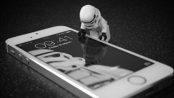 image iPhone Stormtrooper security