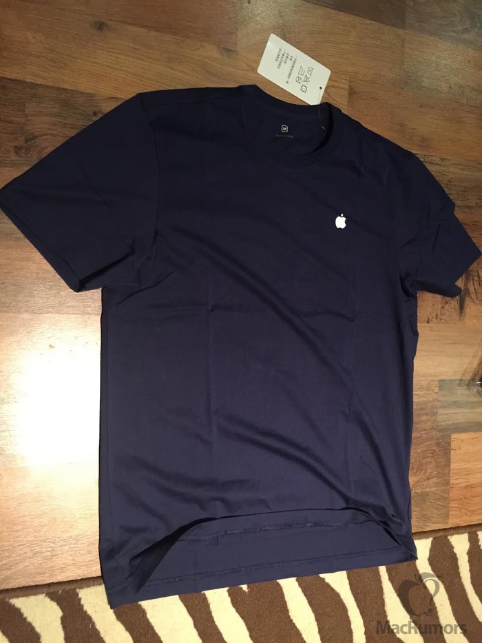 image Apple Store employee Watch shirt