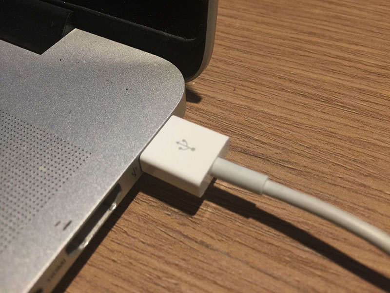 Charge iPhone via USB 