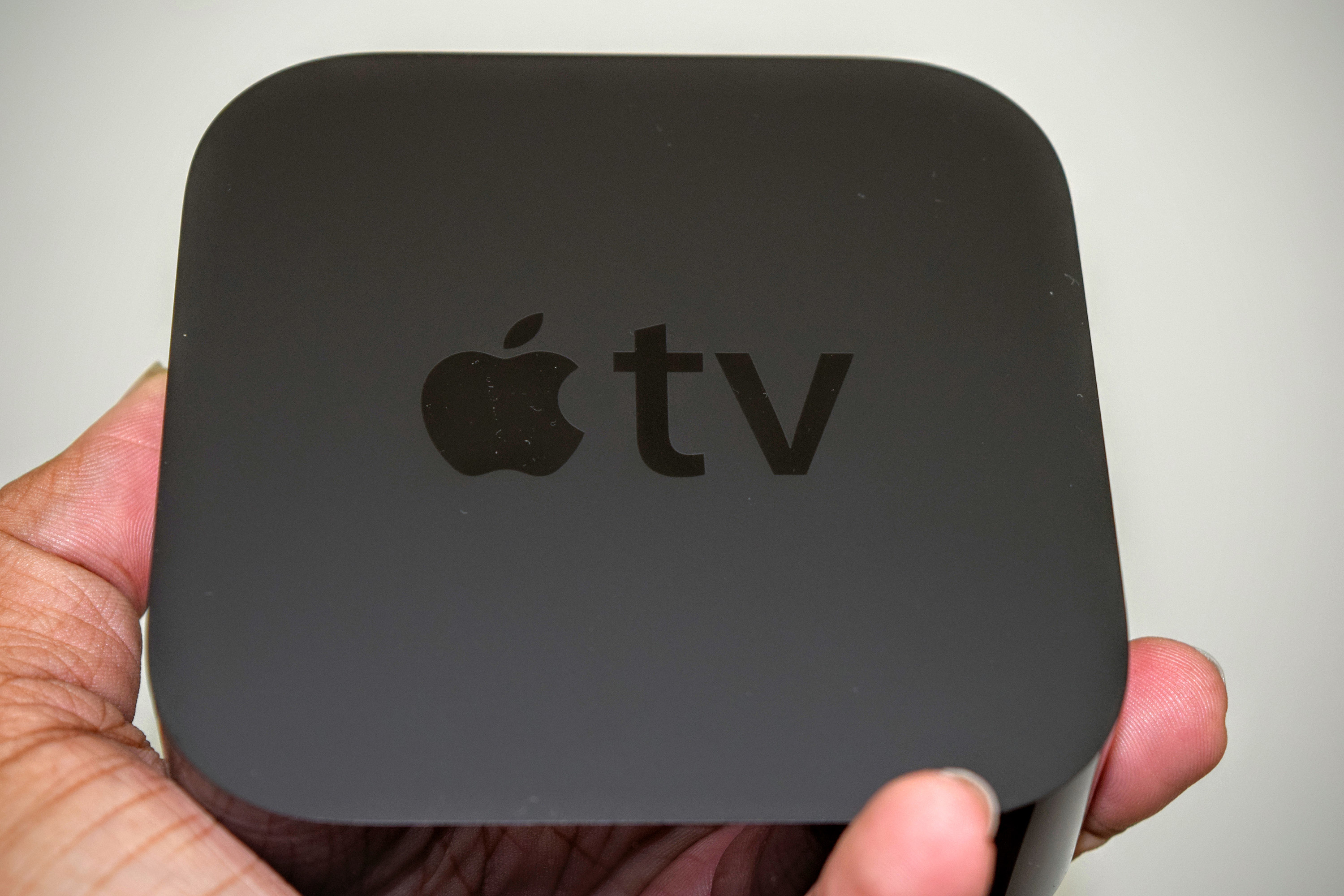 new-apple-tv-2015-unboxing-9