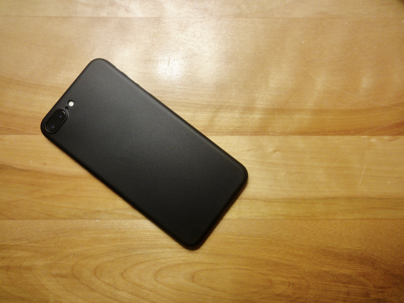 totallee-iphone-case-slim-thin-7-plus-black-header