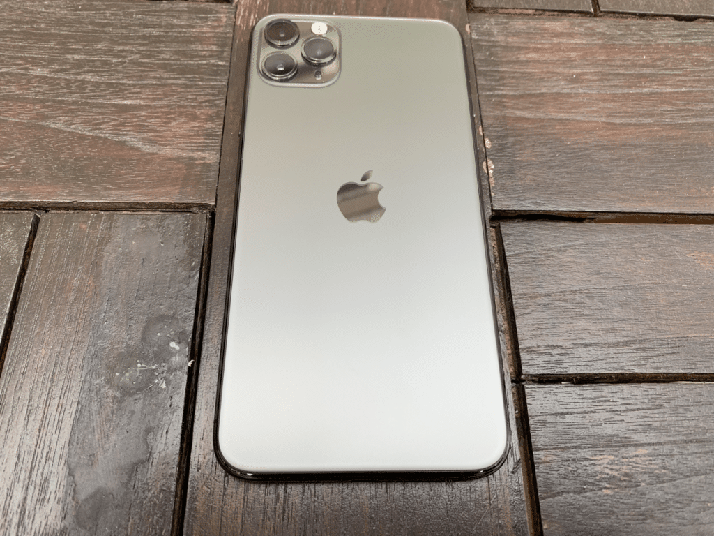 iPhone 11 Pro - glass matte black finish