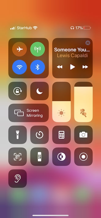 iPhone - Control Center - AirPods