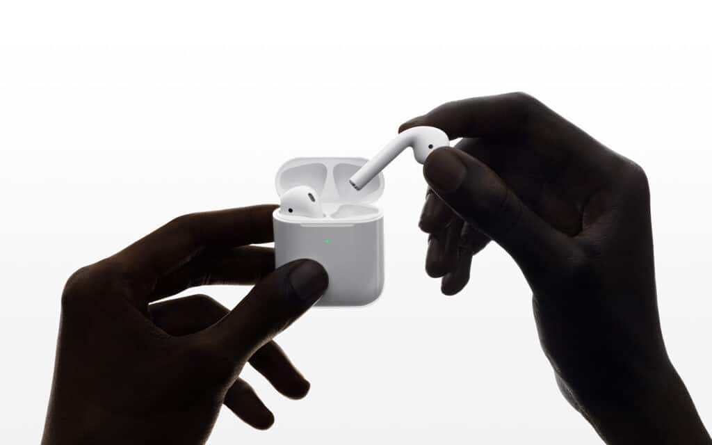 Second-Generation Apple AirPods 2019